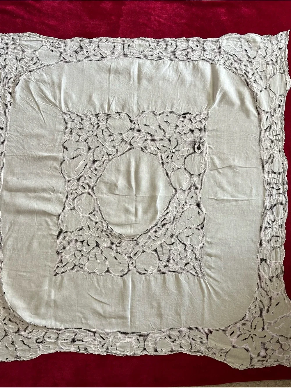VTG Lace Cloth Ivory Ecru Linen Tablecloth 48” X 50” No Stains Picot Loops